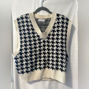 oak + fort houndstooth sweater vest